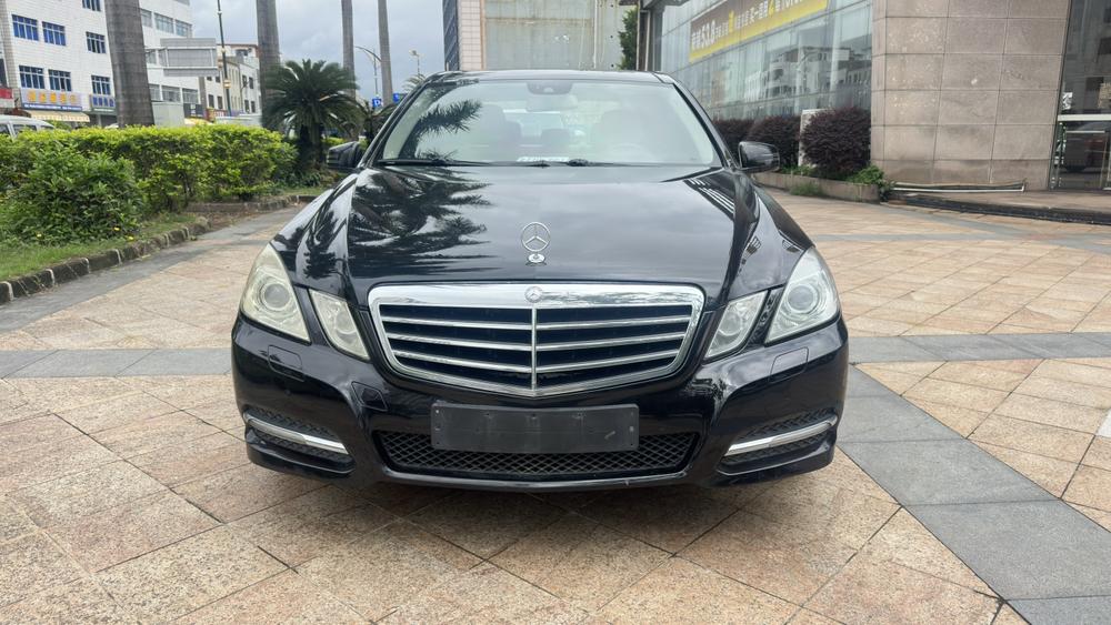 Mercedes-Benz Mercedes-Benz E-Class