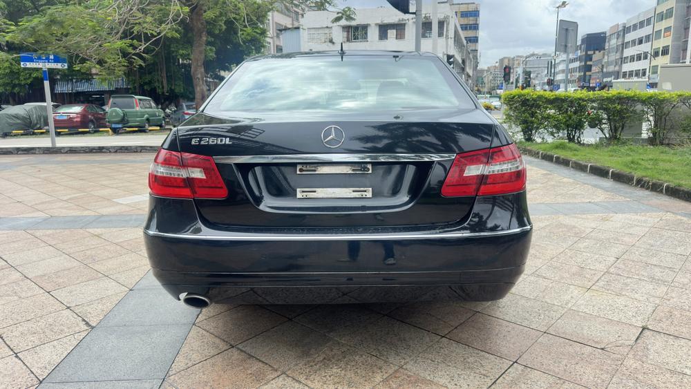 Mercedes-Benz Mercedes-Benz E-Class