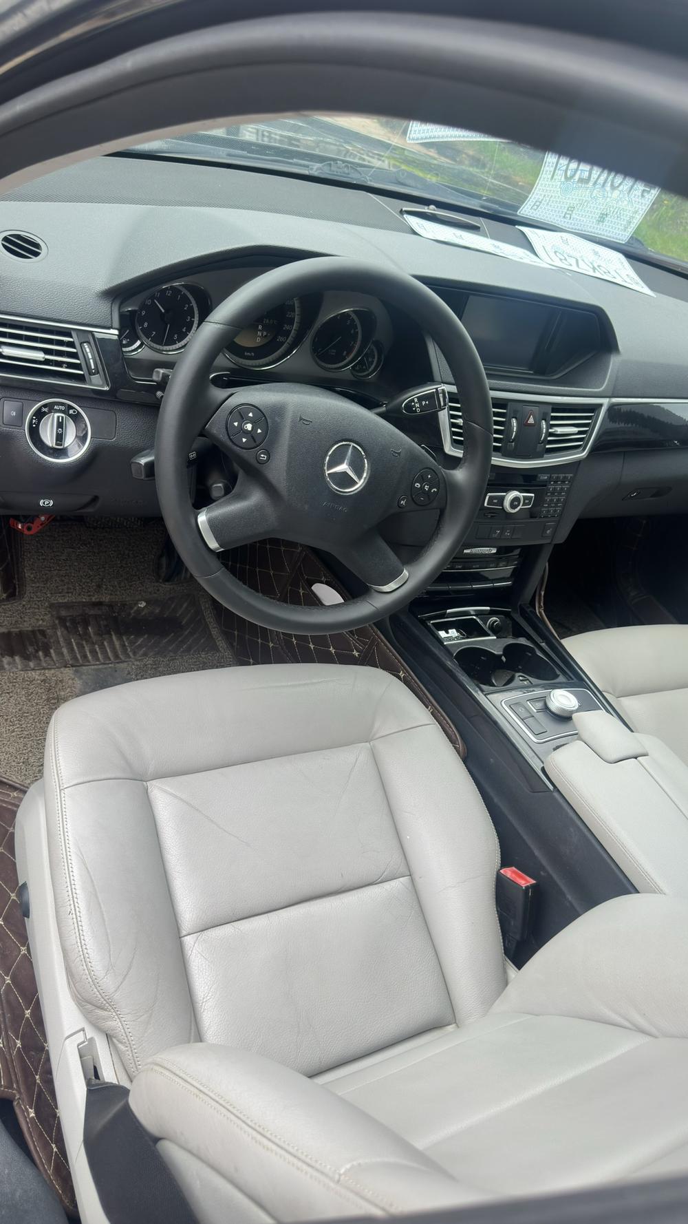 Mercedes-Benz Mercedes-Benz E-Class