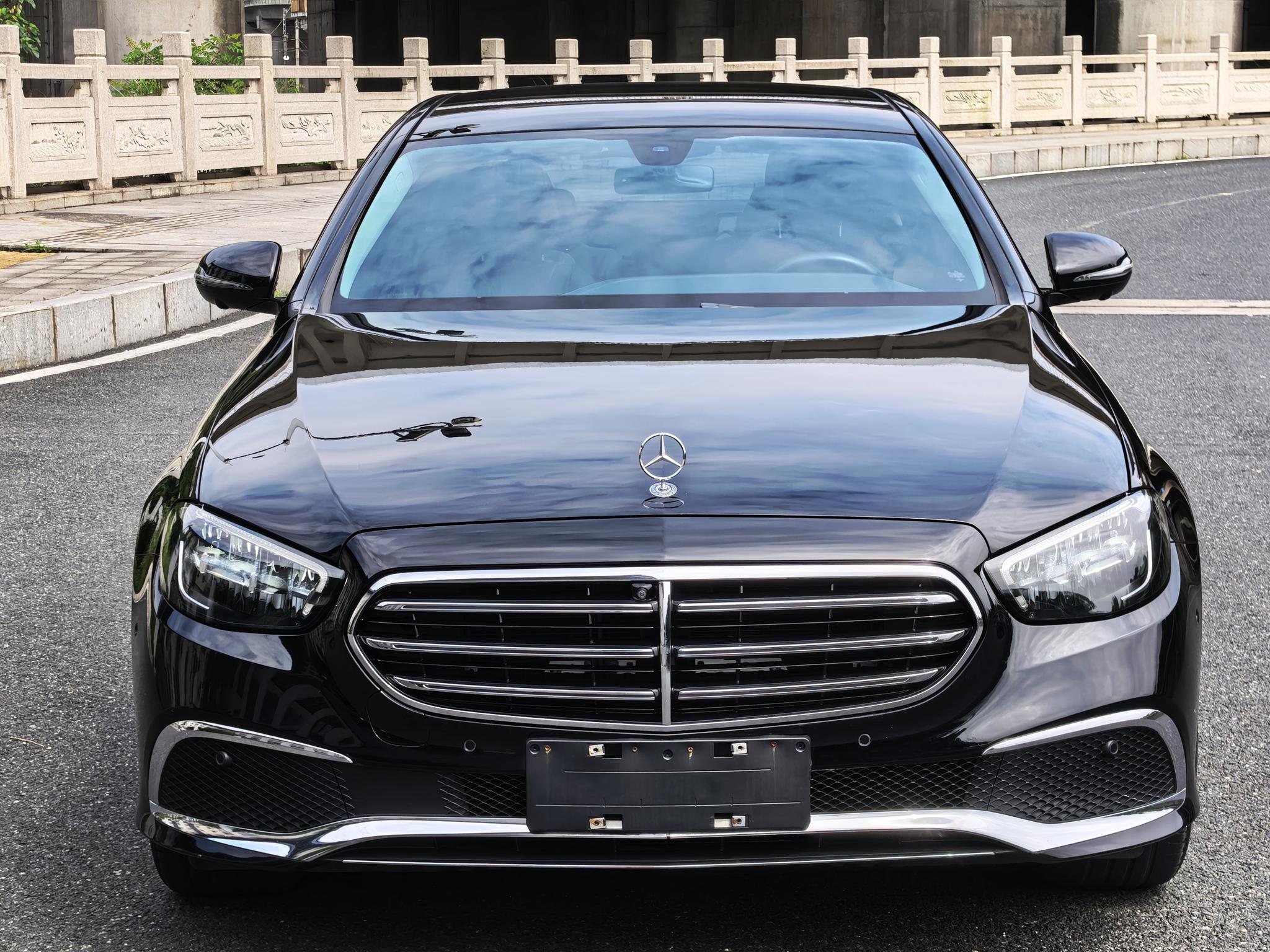 Mercedes-Benz Mercedes-Benz E-Class