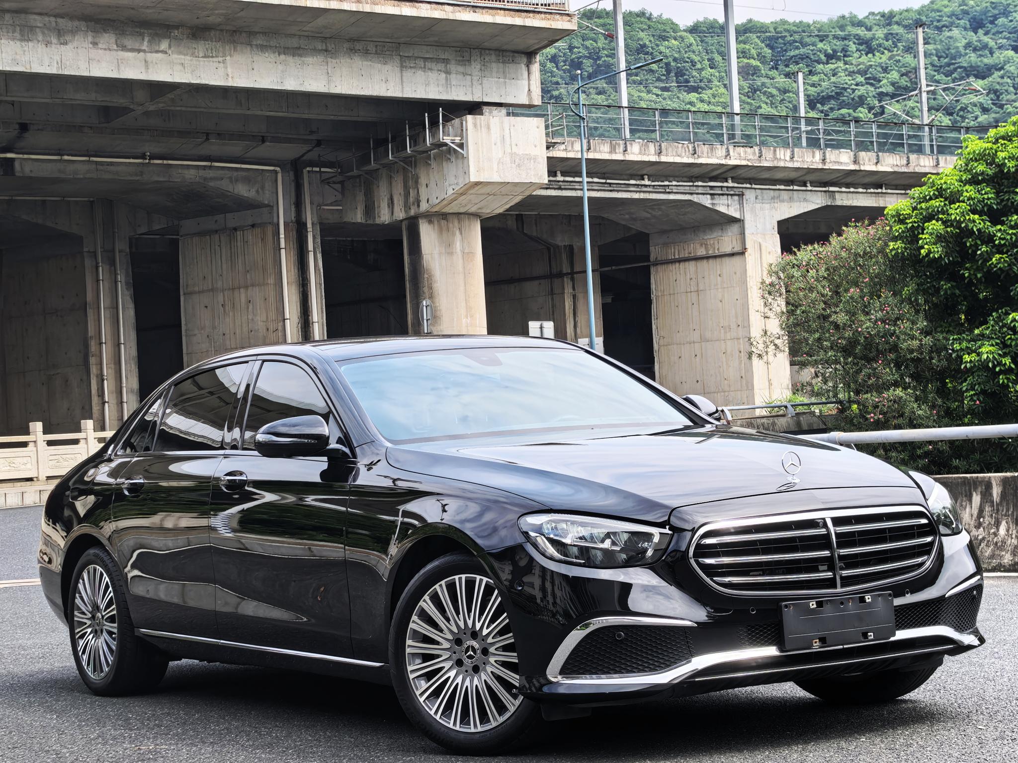 Mercedes-Benz Mercedes-Benz E-Class