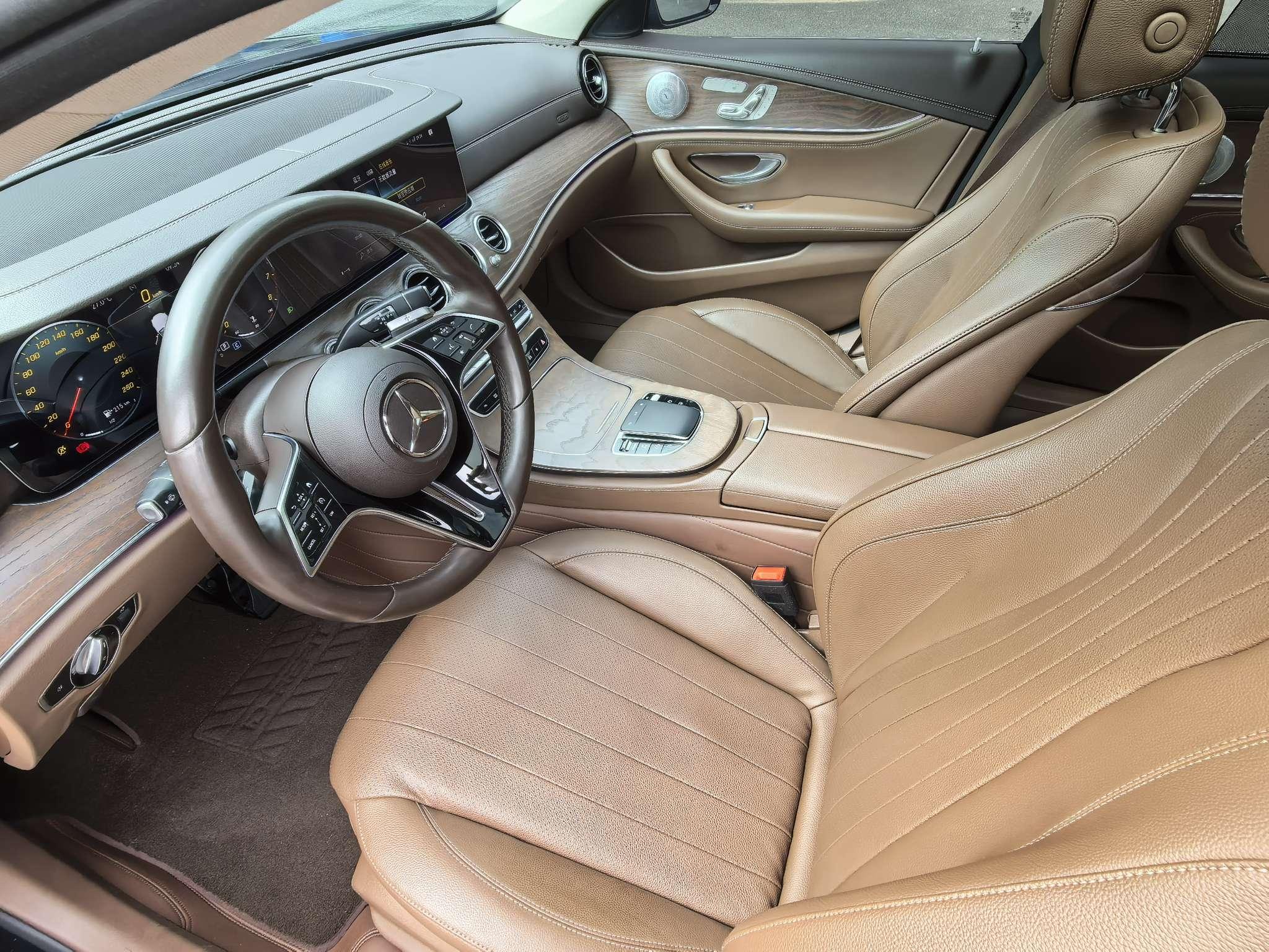 Mercedes-Benz Mercedes-Benz E-Class