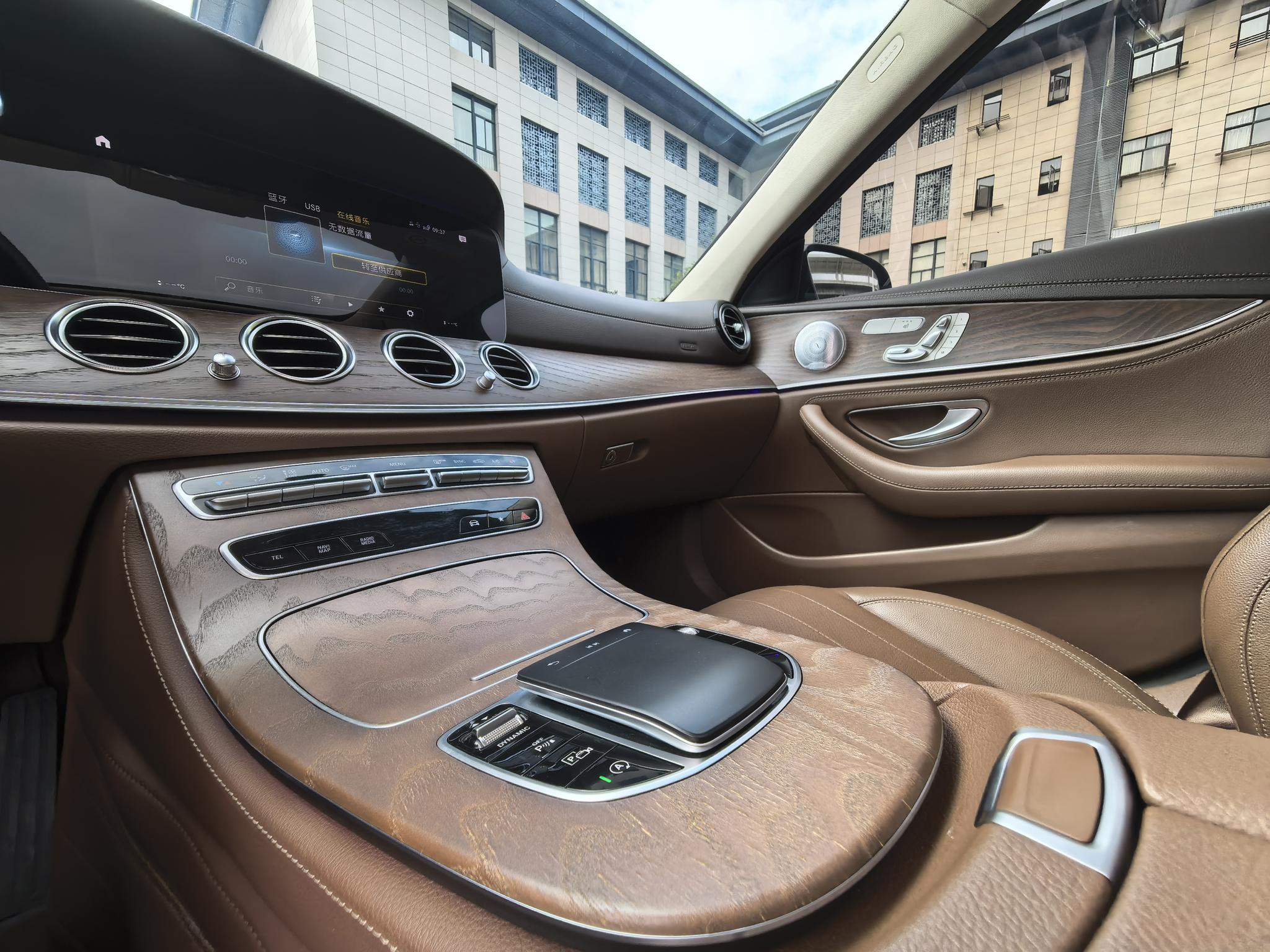 Mercedes-Benz Mercedes-Benz E-Class