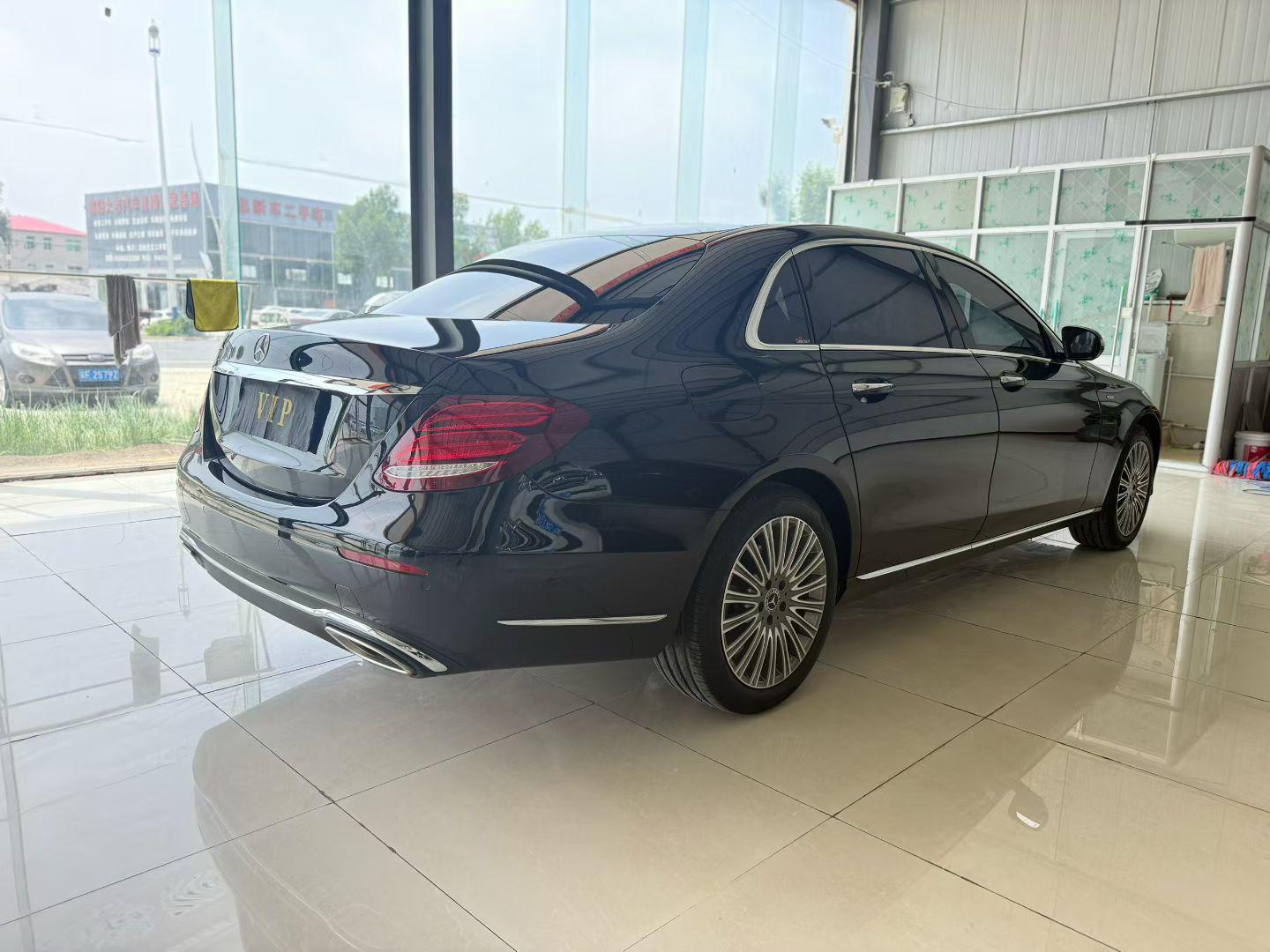 Mercedes-Benz Mercedes-Benz E-Class