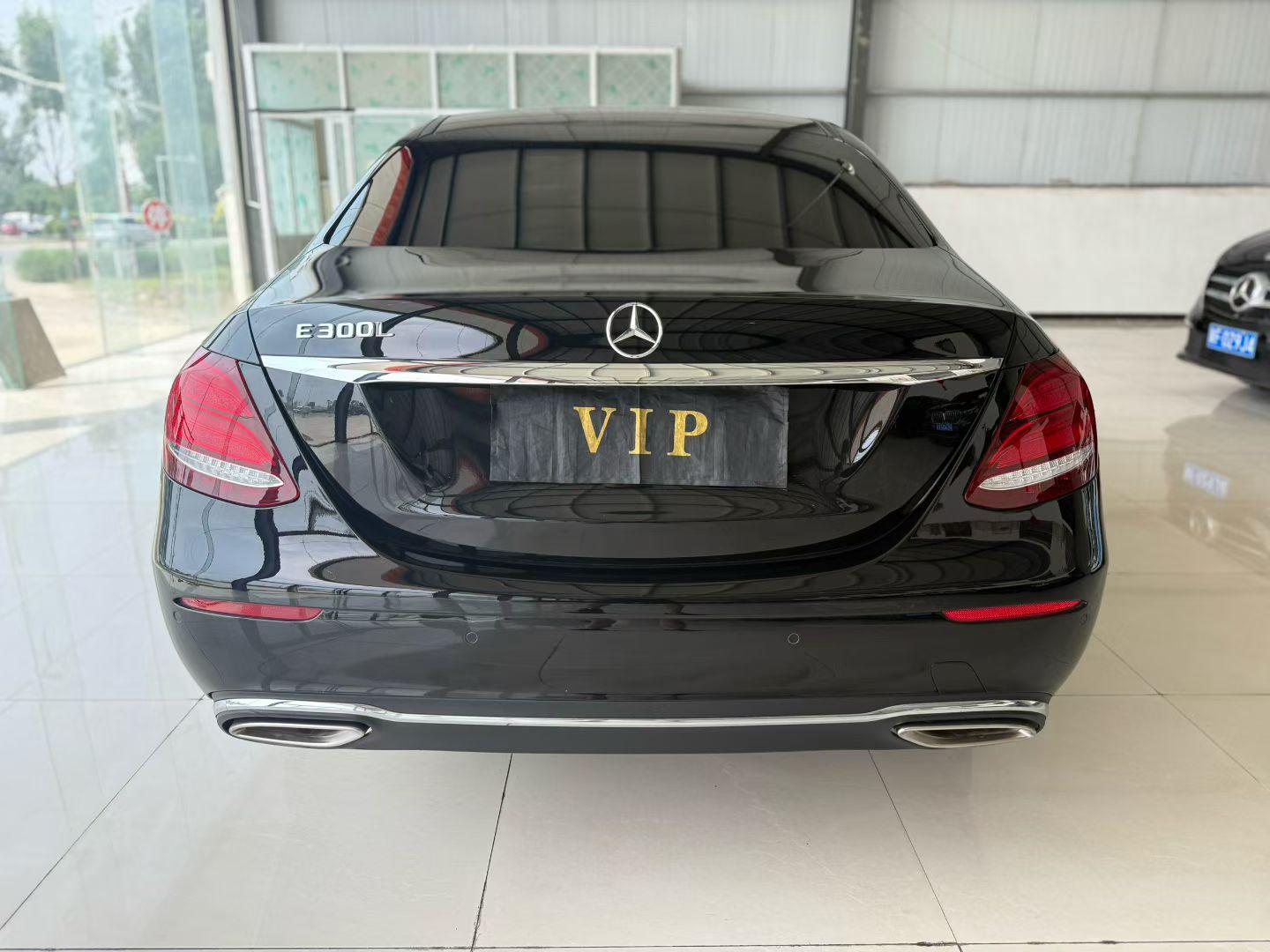 Mercedes-Benz Mercedes-Benz E-Class