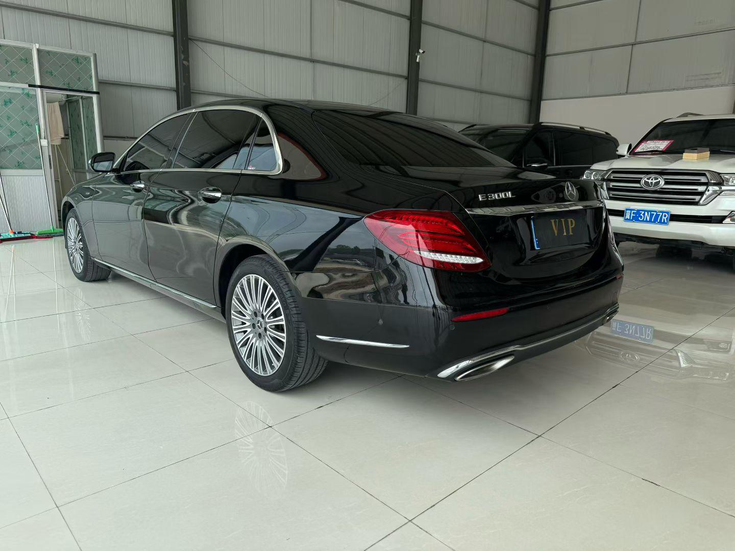 Mercedes-Benz Mercedes-Benz E-Class