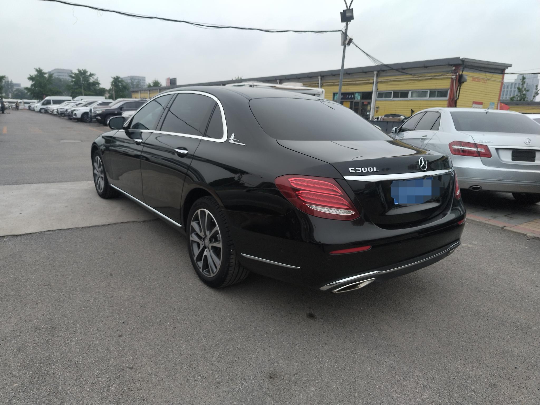 Mercedes-Benz Mercedes-Benz E-Class
