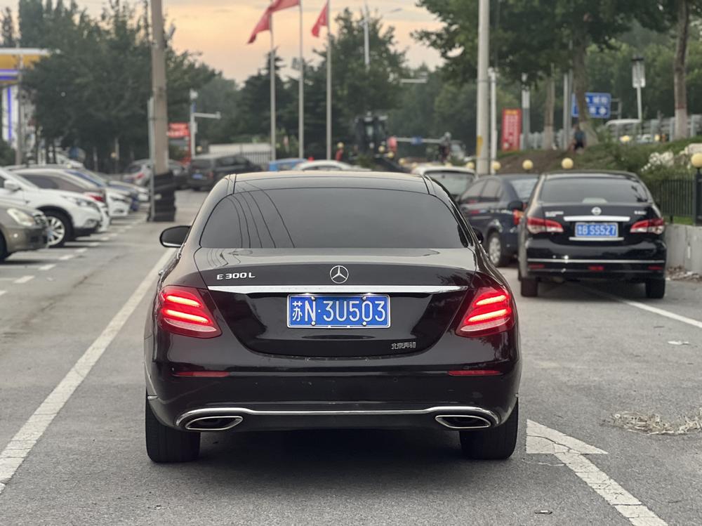 Mercedes-Benz Mercedes-Benz E-Class