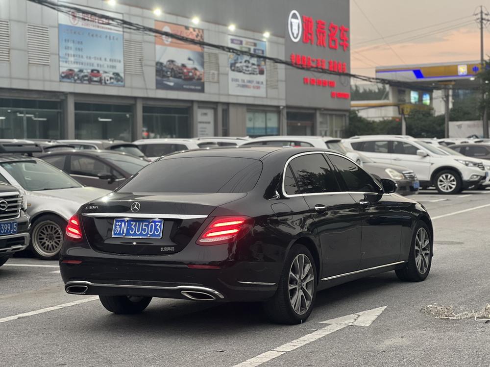 Mercedes-Benz Mercedes-Benz E-Class