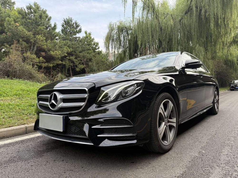 Mercedes-Benz Mercedes-Benz E-Class
