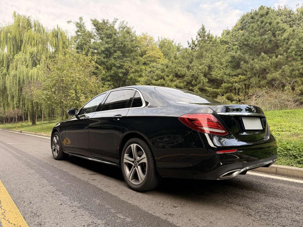 Mercedes-Benz Mercedes-Benz E-Class