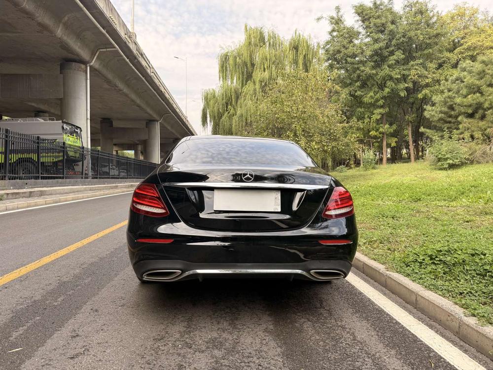 Mercedes-Benz Mercedes-Benz E-Class