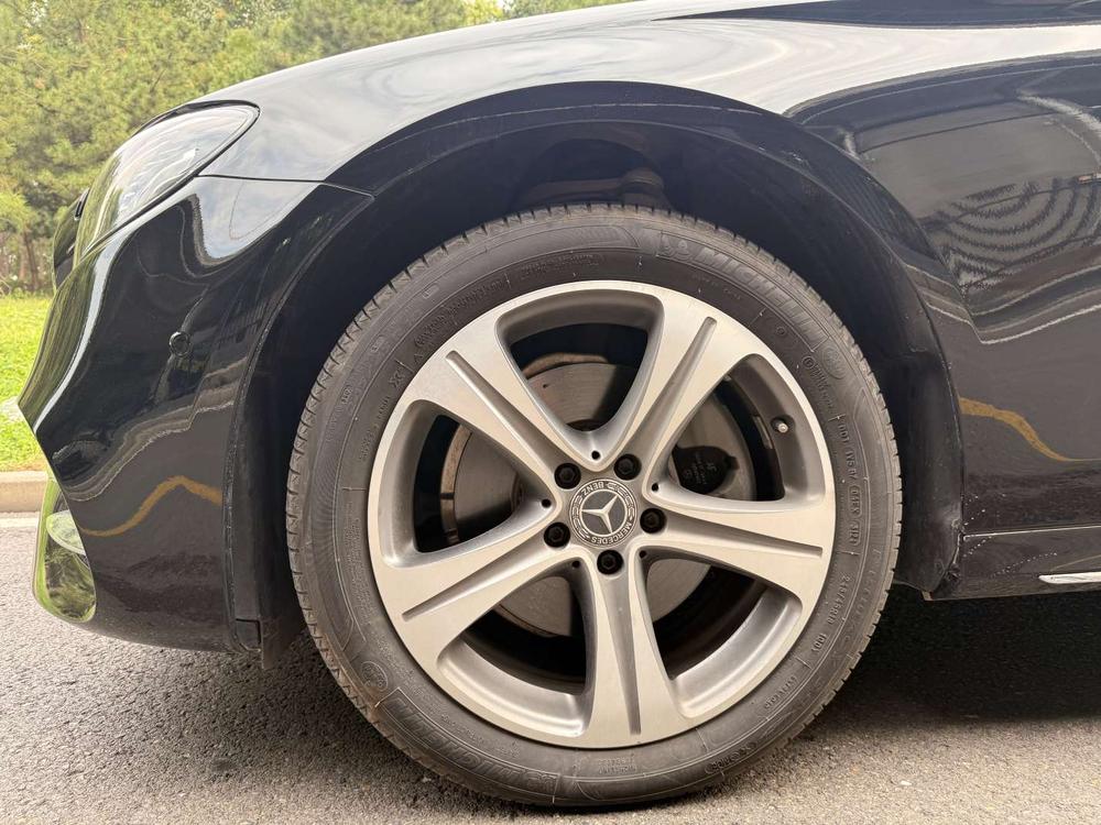 Mercedes-Benz Mercedes-Benz E-Class