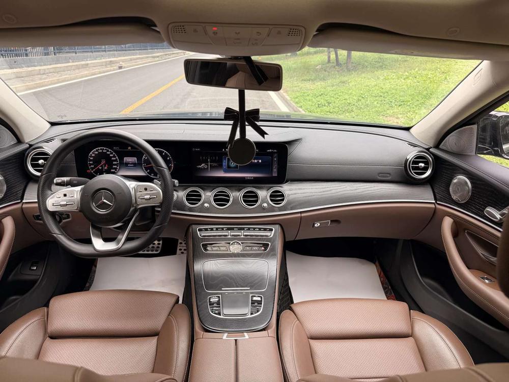 Mercedes-Benz Mercedes-Benz E-Class