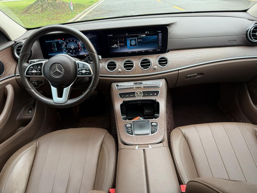 Mercedes-Benz Mercedes-Benz E-Class