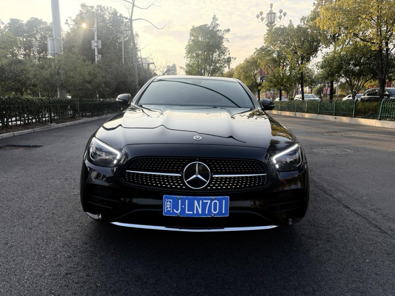 Mercedes-Benz Mercedes-Benz E-Class
