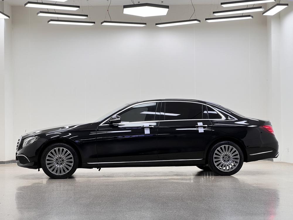 Mercedes-Benz Mercedes-Benz E-Class