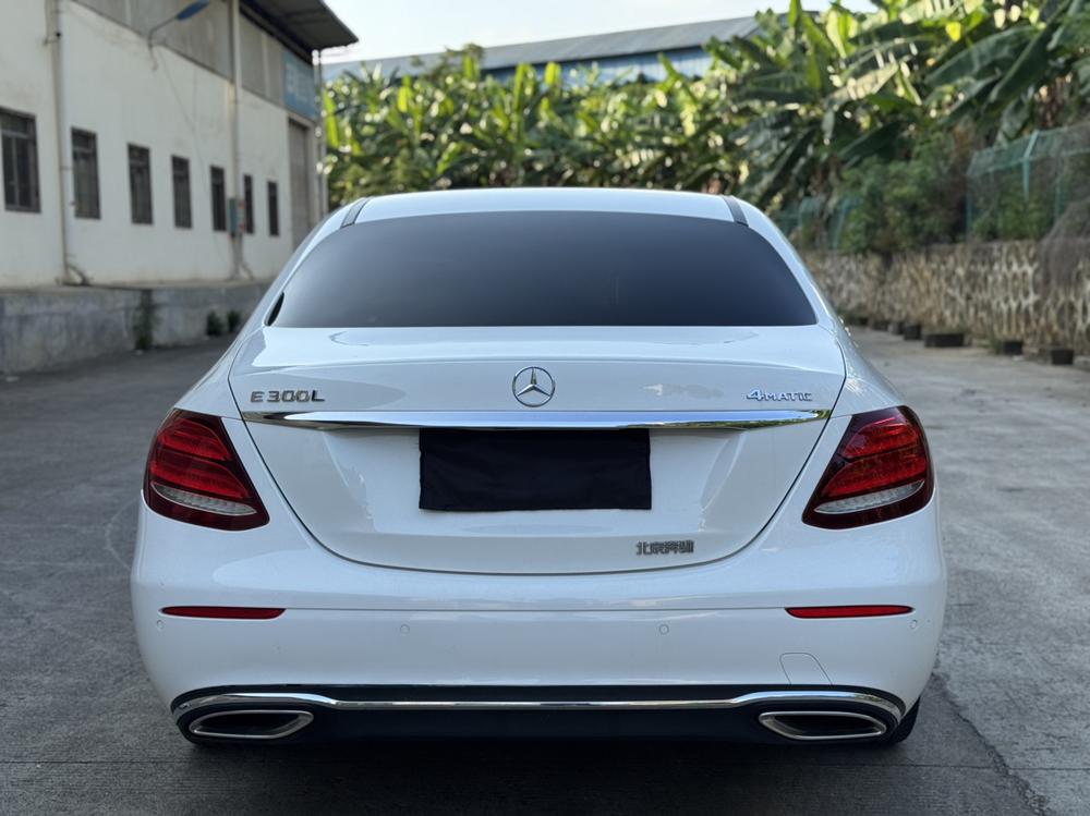 Mercedes-Benz Mercedes-Benz E-Class