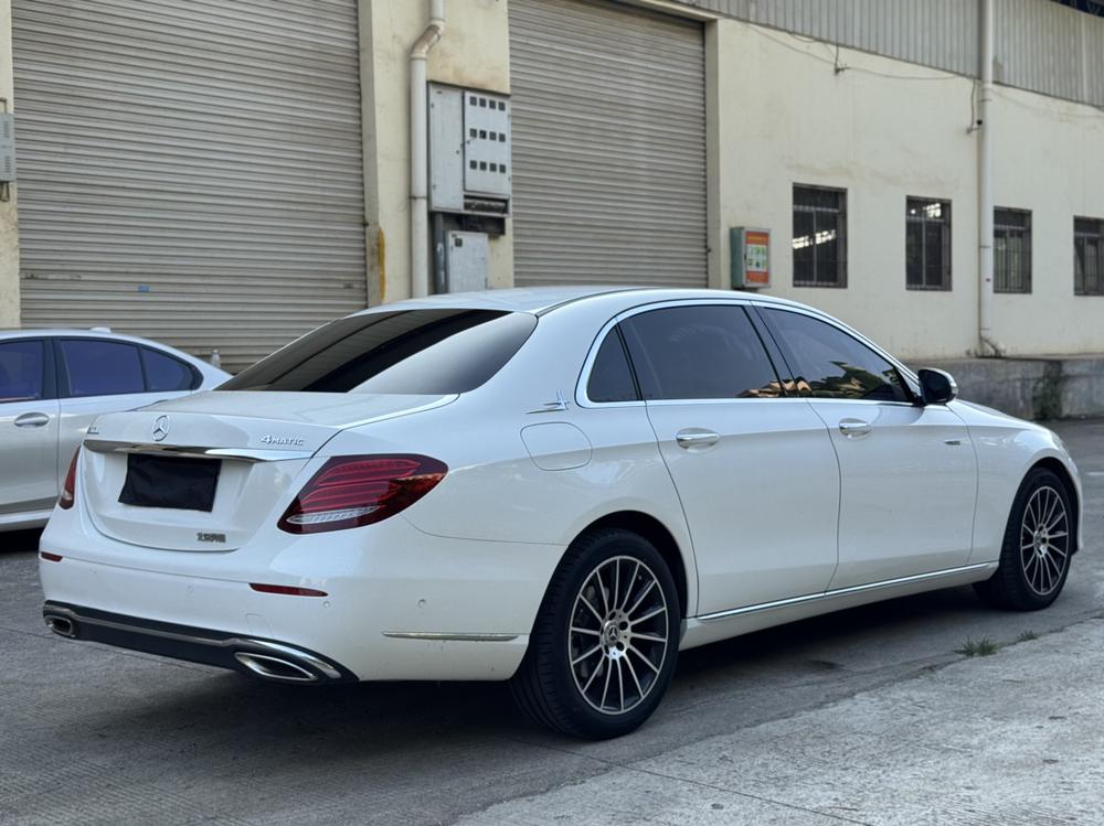 Mercedes-Benz Mercedes-Benz E-Class