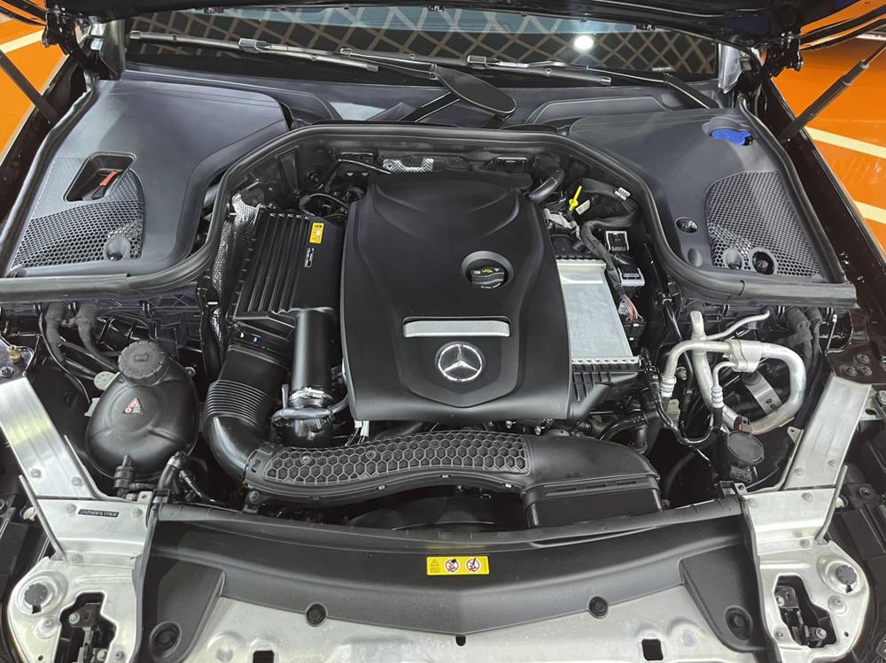 Mercedes-Benz Mercedes-Benz E-Class