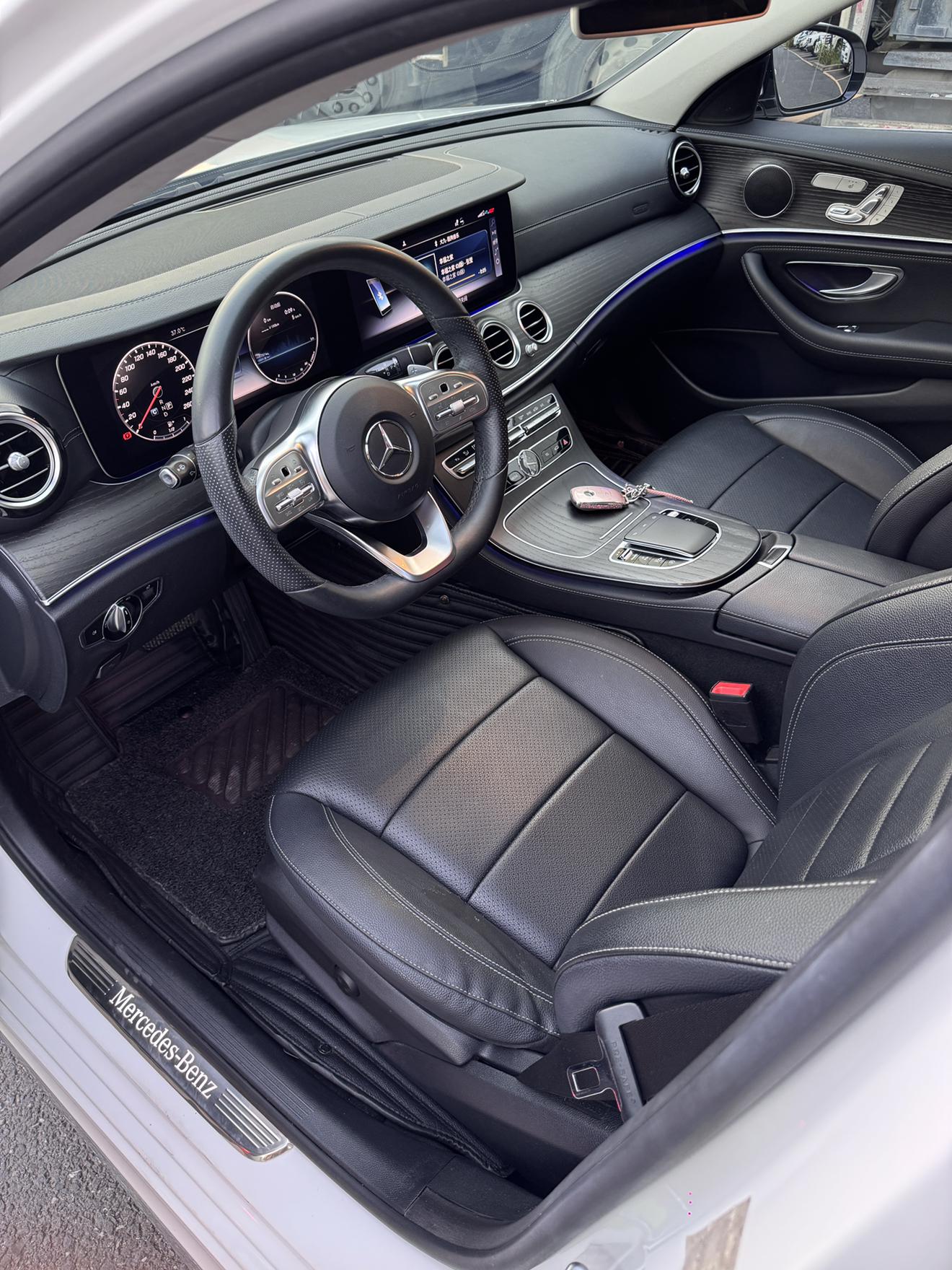Mercedes-Benz Mercedes-Benz E-Class
