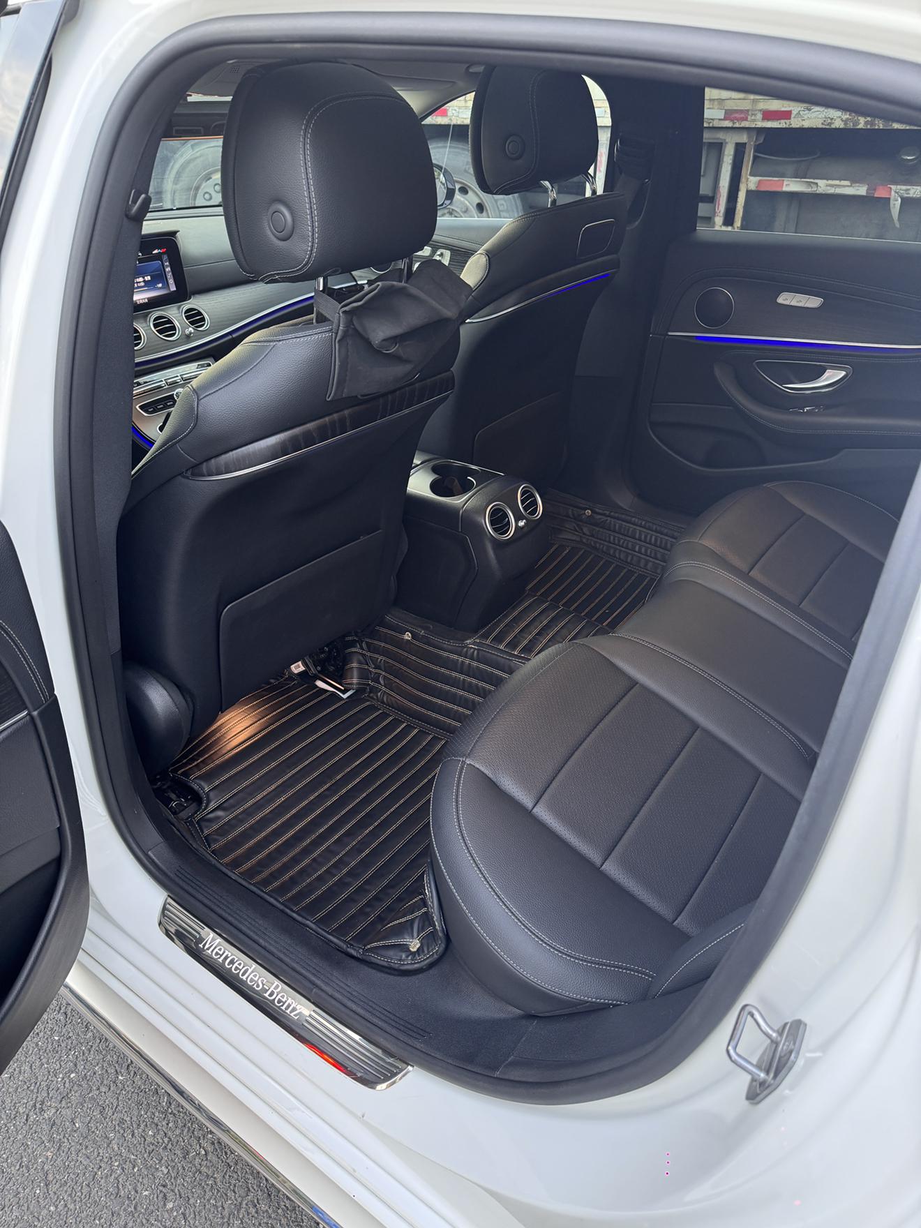 Mercedes-Benz Mercedes-Benz E-Class