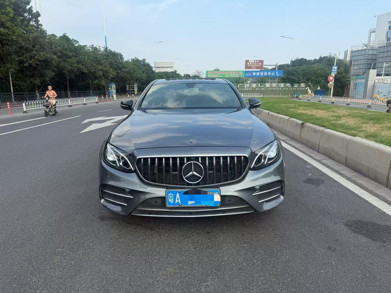 Mercedes-Benz Mercedes-Benz E-Class
