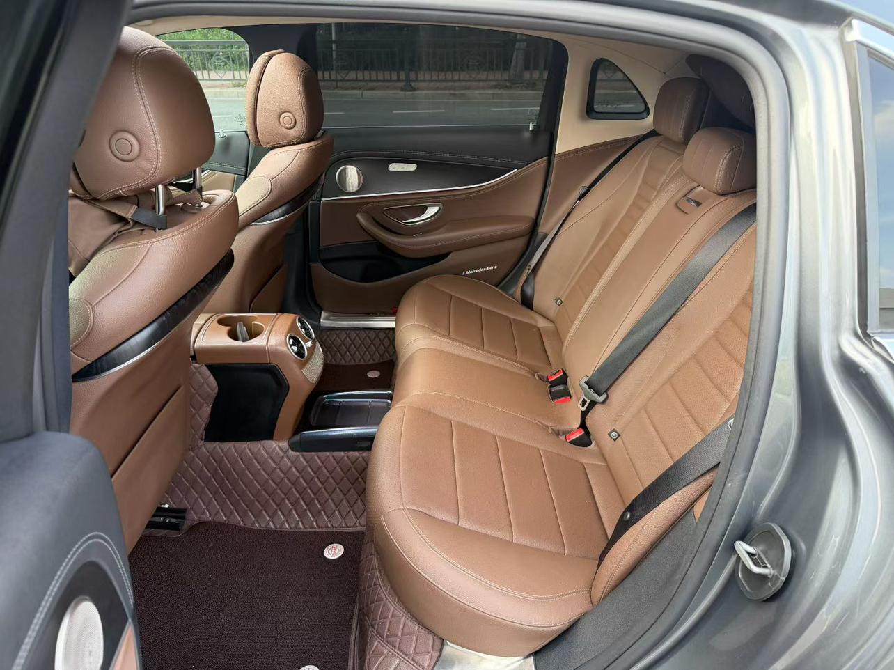 Mercedes-Benz Mercedes-Benz E-Class