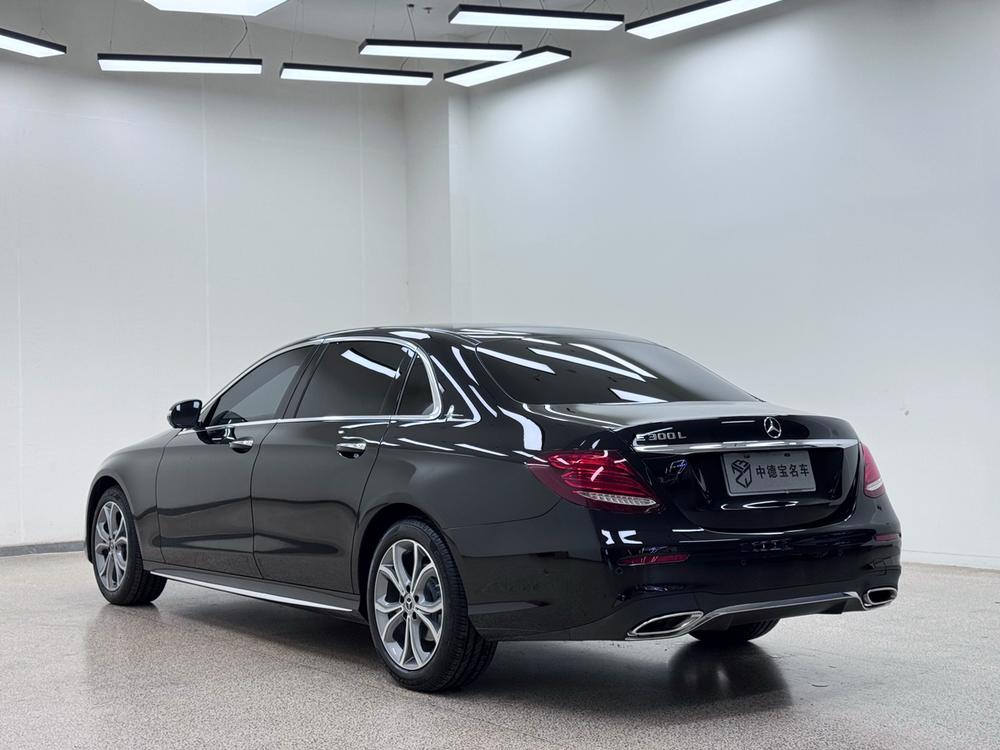 Mercedes-Benz Mercedes-Benz E-Class