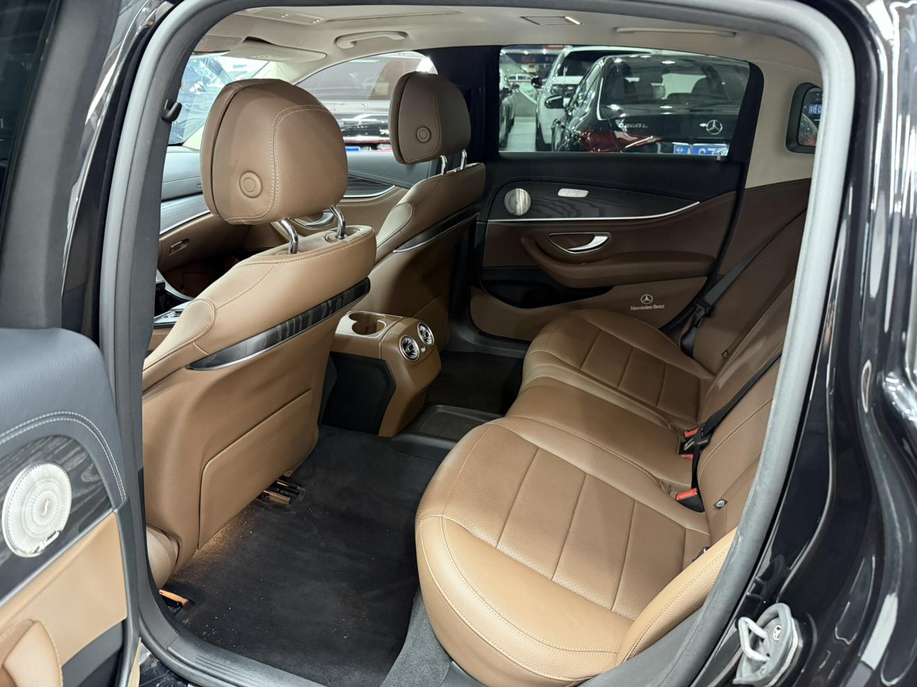 Mercedes-Benz Mercedes-Benz E-Class