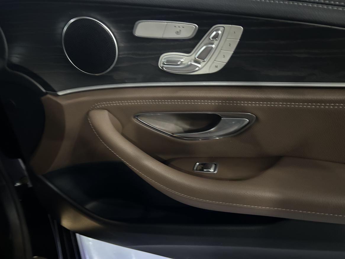 Mercedes-Benz Mercedes-Benz E-Class
