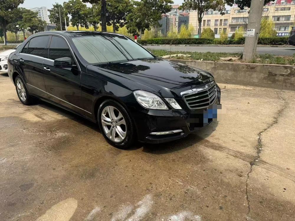 Mercedes-Benz Mercedes-Benz E-Class