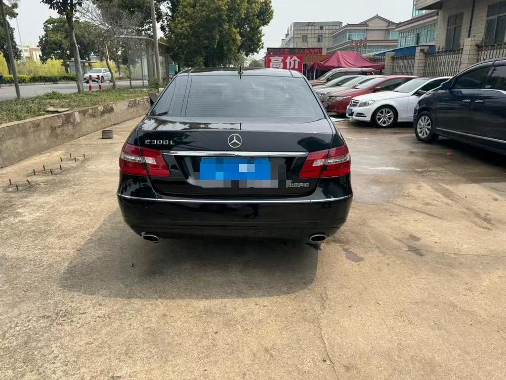 Mercedes-Benz Mercedes-Benz E-Class