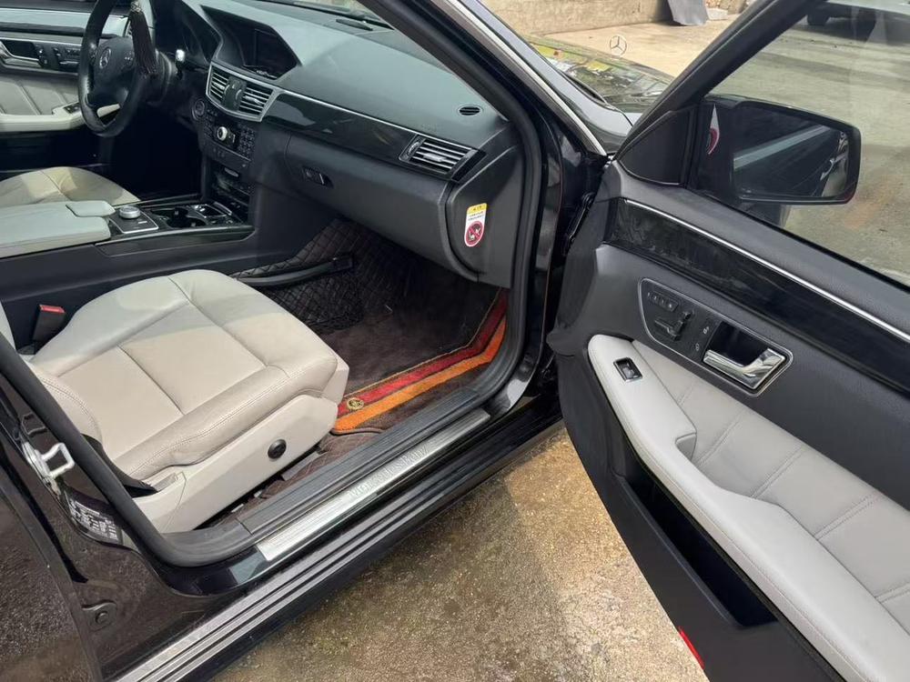 Mercedes-Benz Mercedes-Benz E-Class