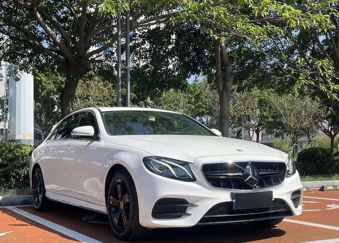 Mercedes-Benz Mercedes-Benz E-Class