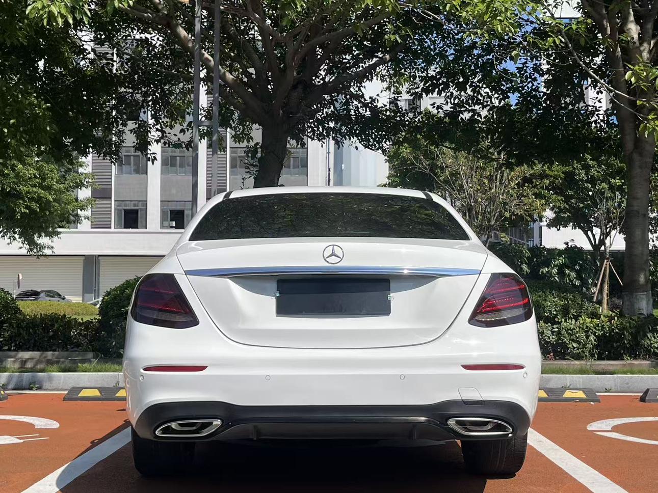 Mercedes-Benz Mercedes-Benz E-Class