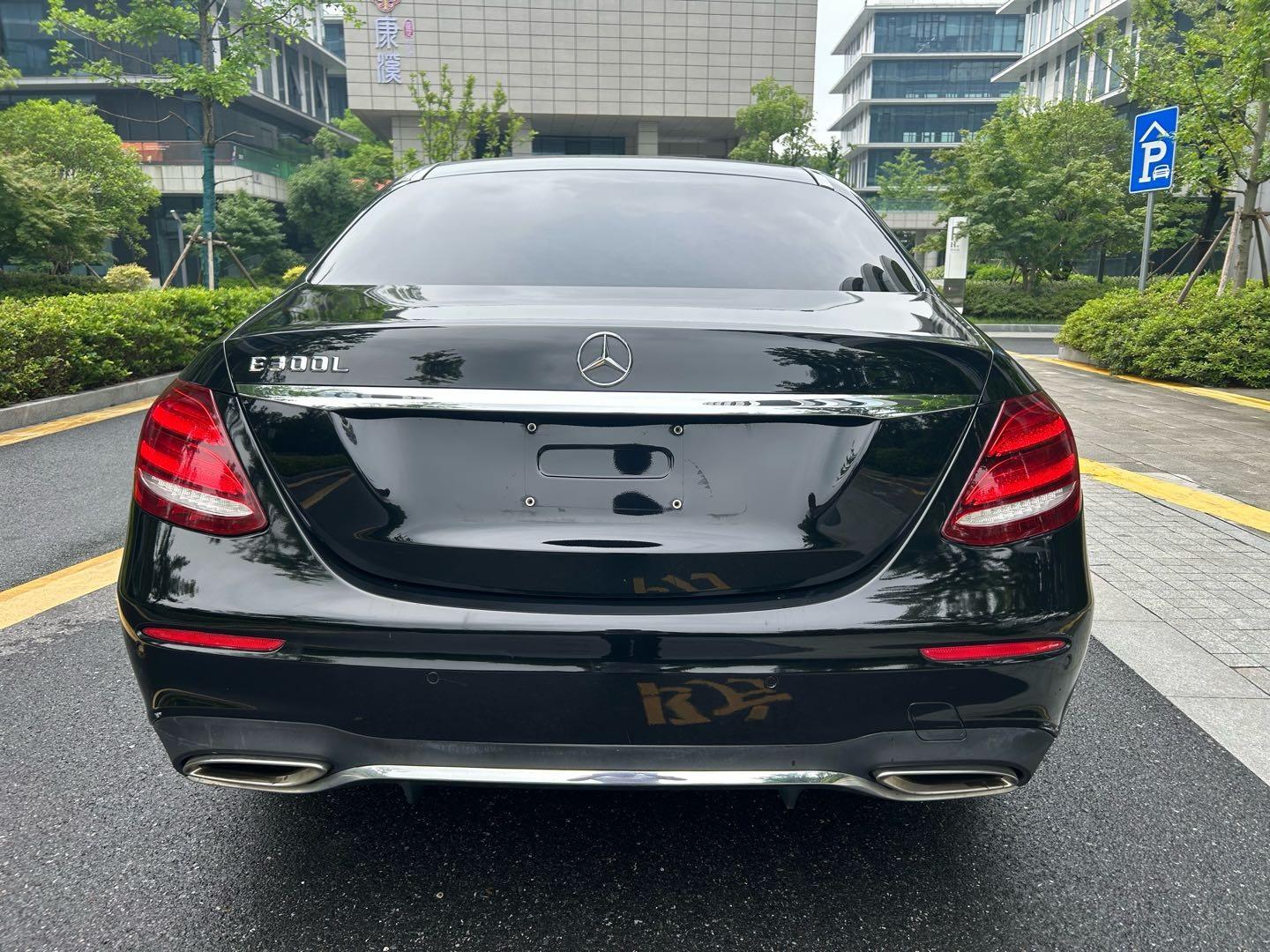 Mercedes-Benz Mercedes-Benz E-Class