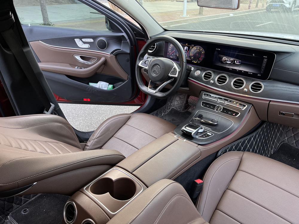 Mercedes-Benz Mercedes-Benz E-Class