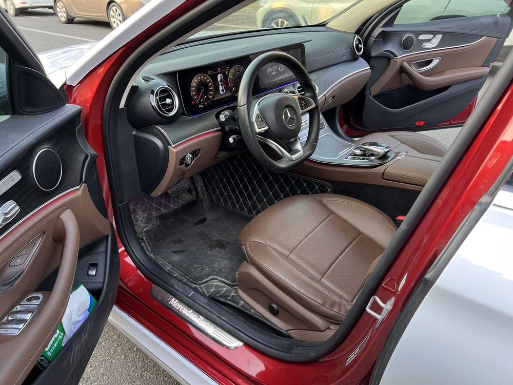 Mercedes-Benz Mercedes-Benz E-Class