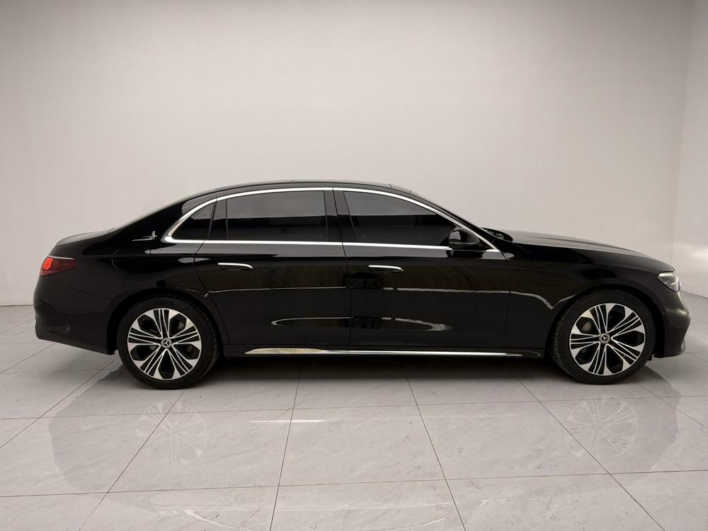 Mercedes-Benz Mercedes-Benz E-Class