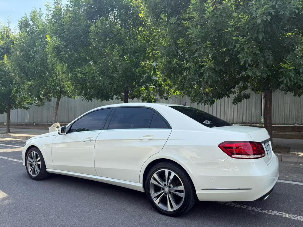 Mercedes-Benz Mercedes-Benz E-Class