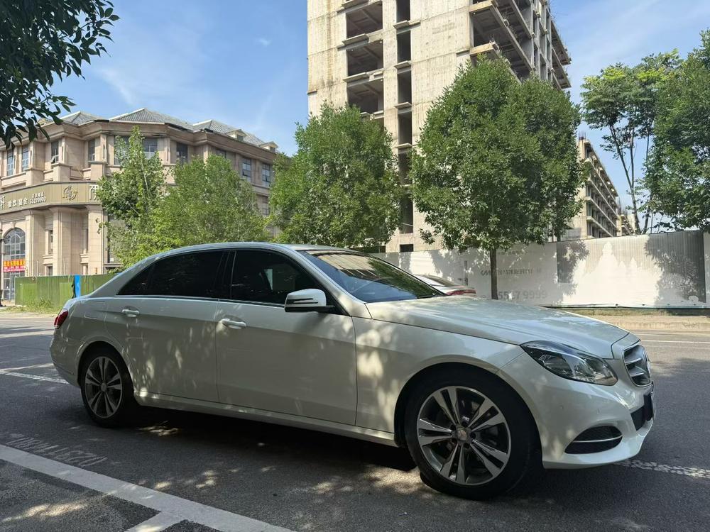 Mercedes-Benz Mercedes-Benz E-Class