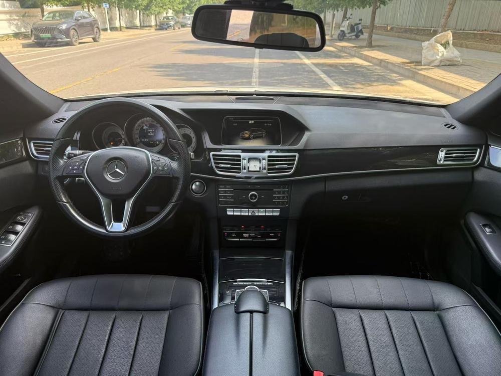 Mercedes-Benz Mercedes-Benz E-Class