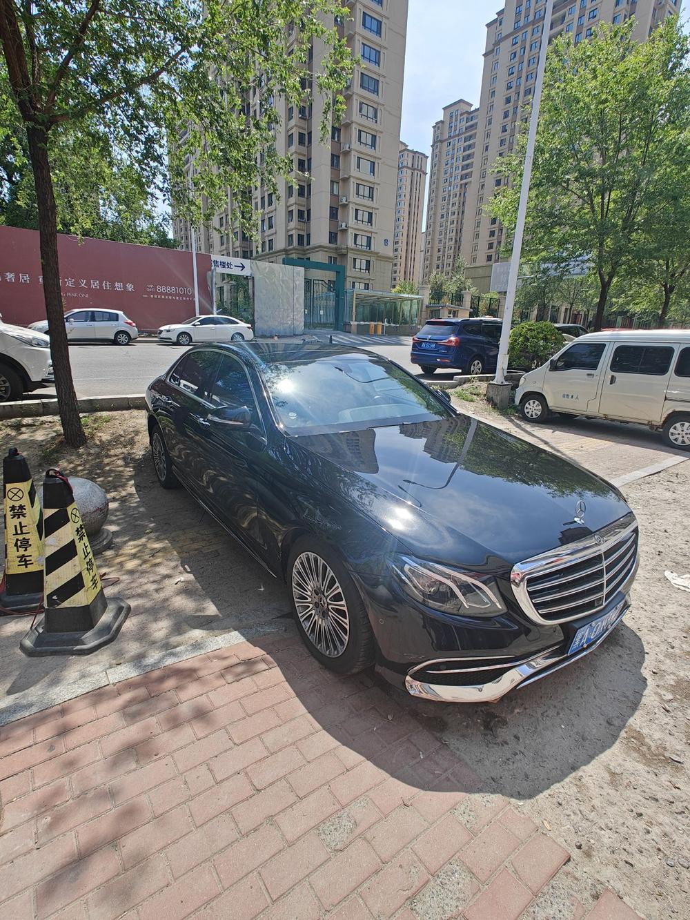 Mercedes-Benz Mercedes-Benz E-Class