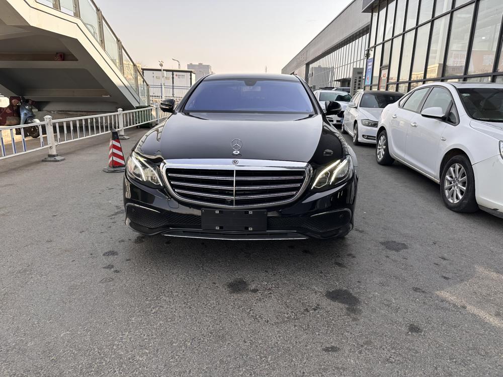Mercedes-Benz Mercedes-Benz E-Class