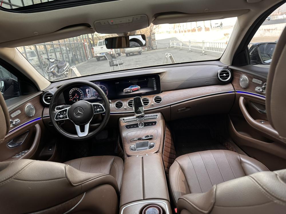 Mercedes-Benz Mercedes-Benz E-Class