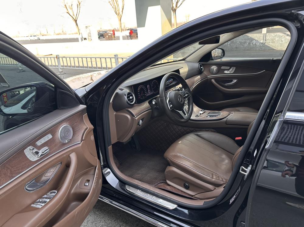 Mercedes-Benz Mercedes-Benz E-Class