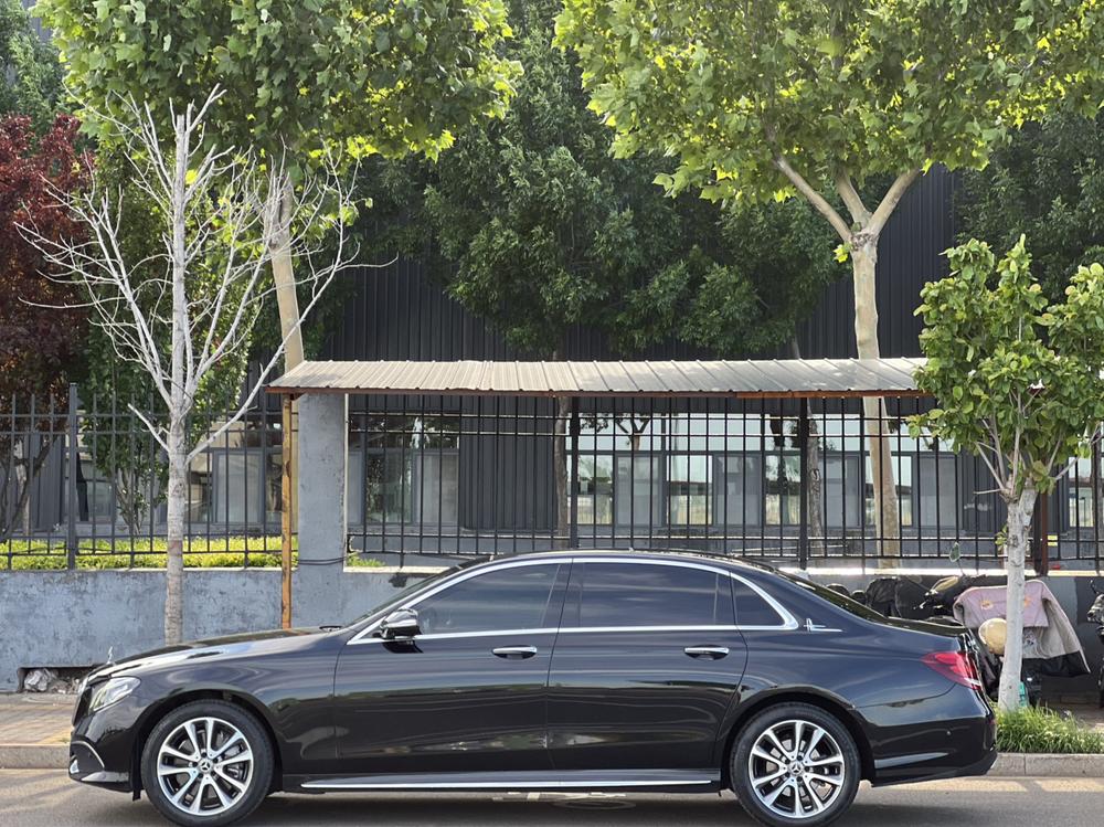 Mercedes-Benz Mercedes-Benz E-Class