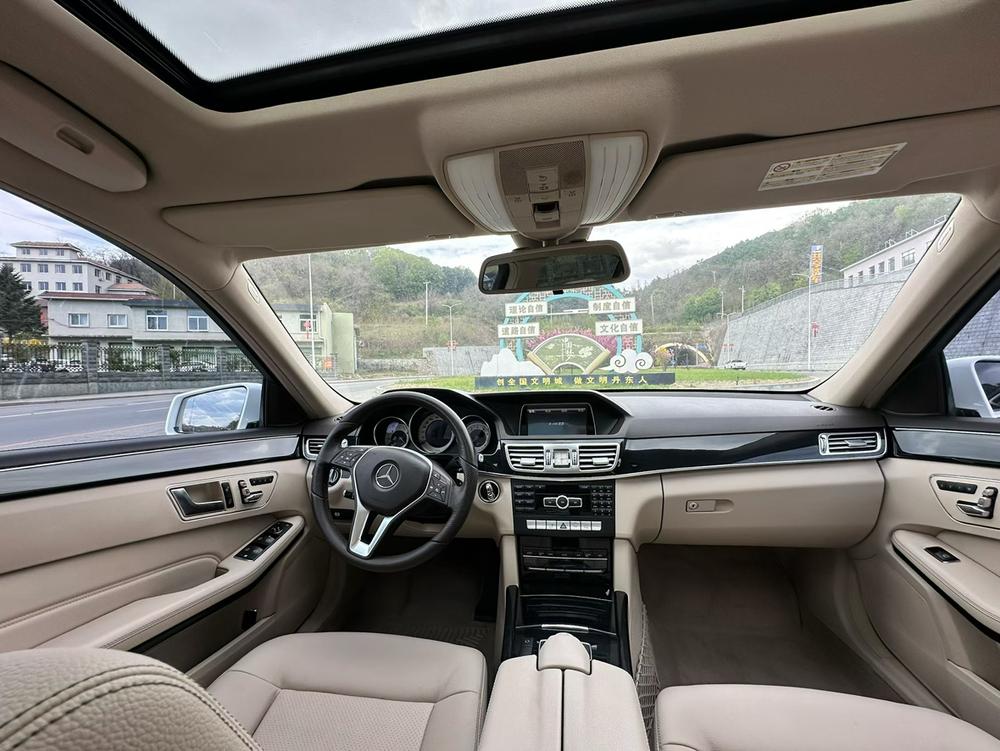 Mercedes-Benz Mercedes-Benz E-Class