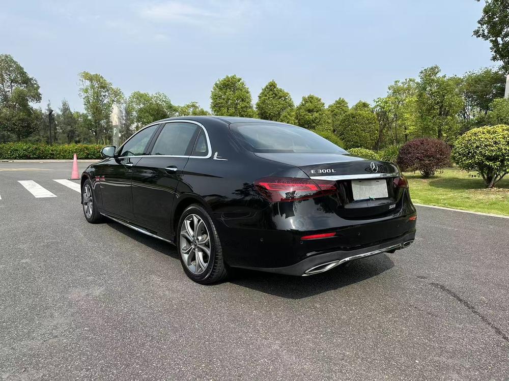 Mercedes-Benz Mercedes-Benz E-Class